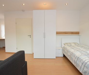 Lörick – Seestern: Gemütliche Dachgeschoß-Wohnung im Reihenendhaus - Photo 5