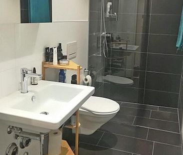 Moderne 4.5-Zimmer-Wohnung mit idyllischem Sitzplatz zu vermieten - Foto 6