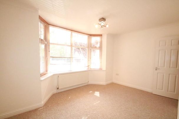 2 bedroom ground floor flat to rent - Photo 1
