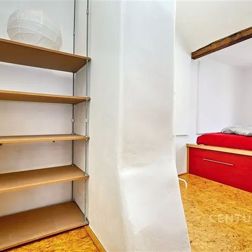 Pronájem podkrovního atypického bytu 3+kk s terasou, Praha Smíchov - Fotografie 1