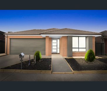 22 Anisata Way, Manor Lakes, Vic 3024 - Photo 3