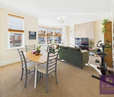 2 bedroom flat to rent - Photo 3