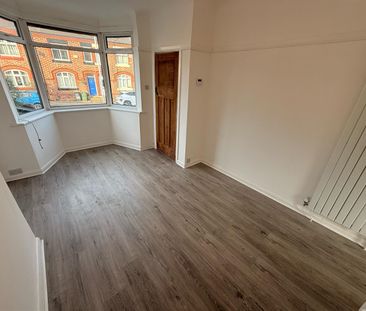 Hinderton Road, Birkenhead - Photo 1