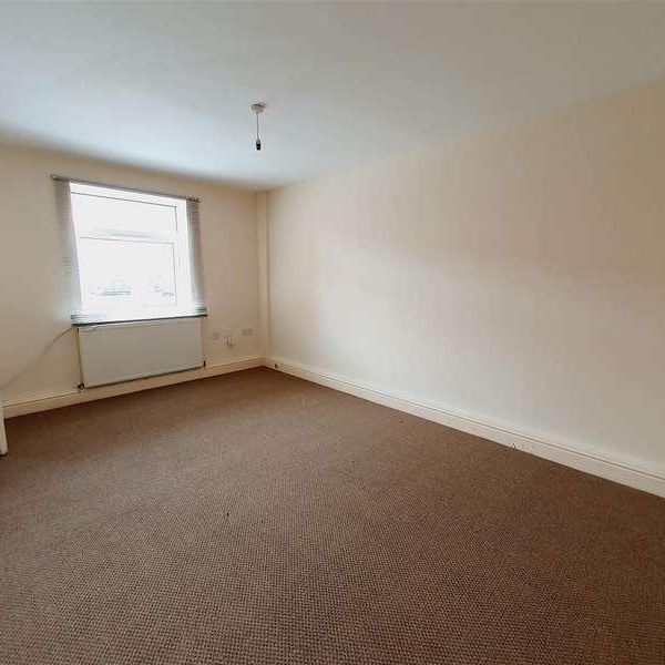 Woodlands Court, Kettering, Northamptonshire, NN16 - Photo 1