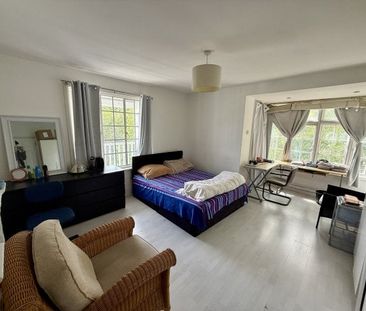 Bromwich Road, Worcester, WR2 - Photo 1
