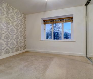 4 bedroom mid terraced house to rent - Photo 4