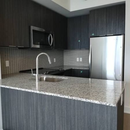 South Etobicoke Condo Rental - Photo 3