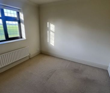 Stallingborough Road, Grimsby - Photo 5