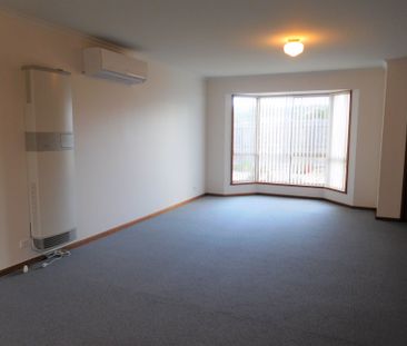 Neat, Tidy and Walking Distance to the Beach! - Photo 2