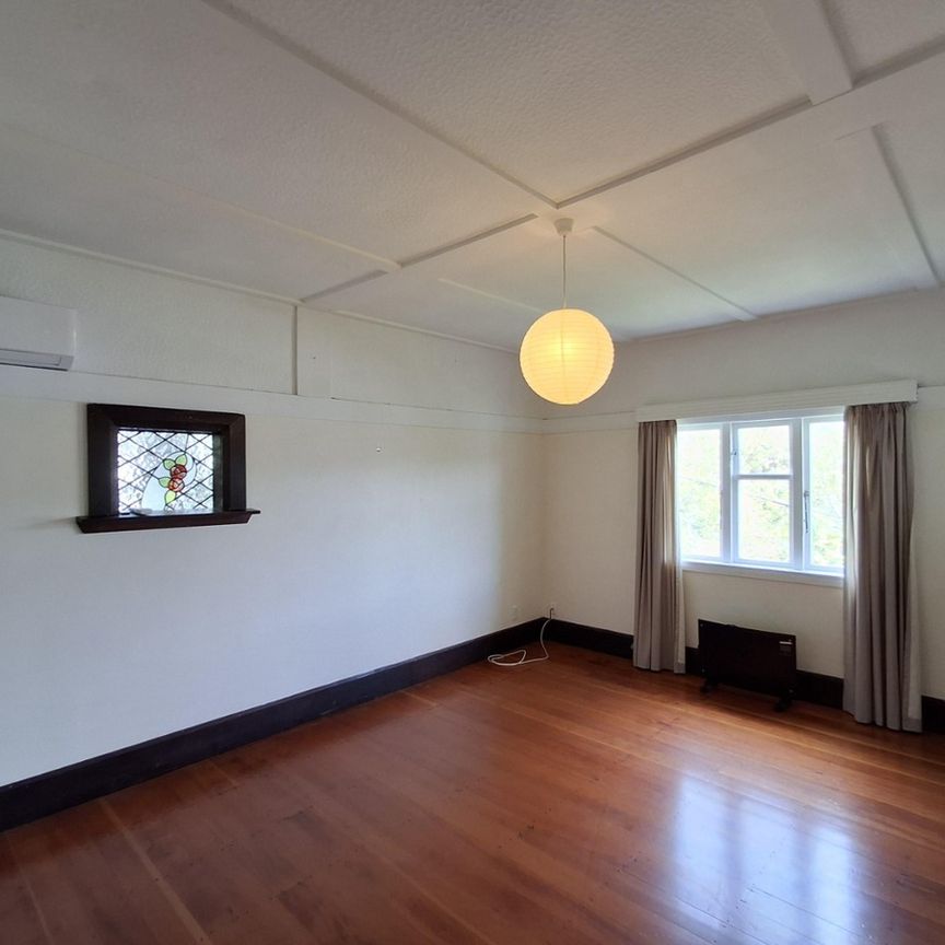 Newtown Villa - Photo 1