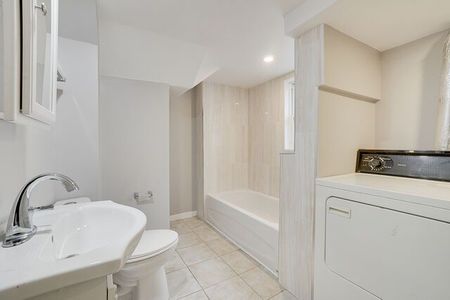 For Lease - 354 Jean Talon Street, Vanier and Kingsview Park, Ontario - Photo 3