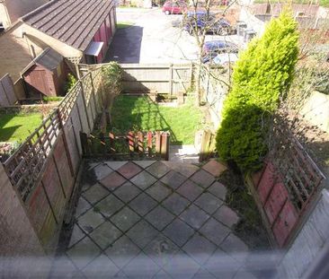 2 bedroom terraced house to rent - Photo 2