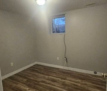 For Lease - 350 Waverly Street Unit# Basement, Oshawa, Ontario - Photo 6