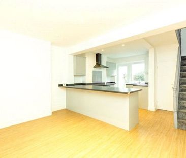 4 bedroom house to rent - Photo 2