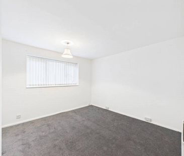 3 bedroom end of terrace house to rent - Photo 5