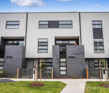 Altona North - Photo 2