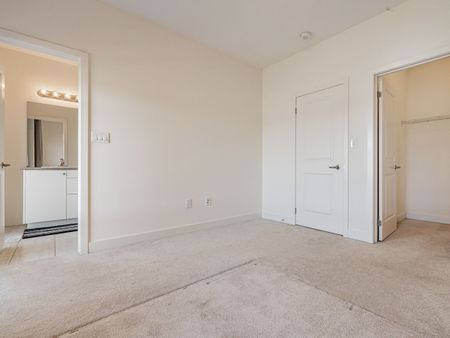 For Lease - 131 Carpaccio Avenue, Vaughan, Ontario - Photo 4