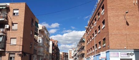 Apartamento luminoso con terraza en Berruguete - Photo 5