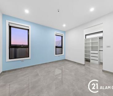 Brand New 4 Bedroom Home in Wilton !!! - Photo 3