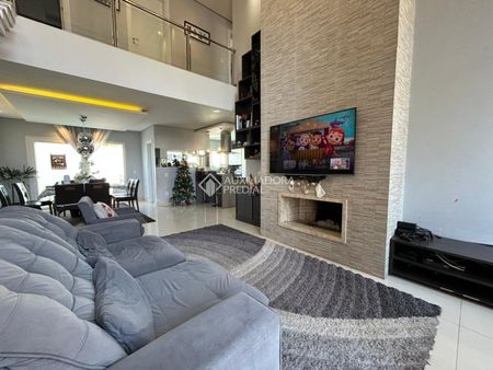 Casa com 3 quartos e 180m² para alugar em Estância Velha, Canoas. - Photo 2