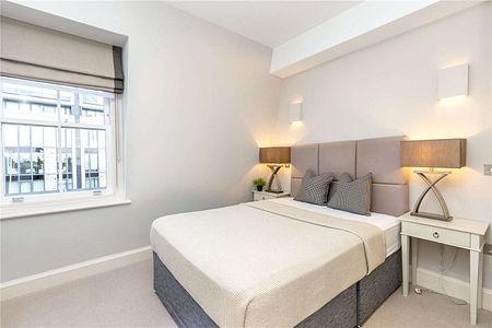 A bright and spacious two double bedroom apartment in a beautiful building close to central Mayfair. - Photo 2