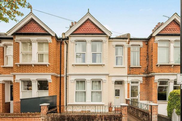4 bedroom house to rent - Photo 1