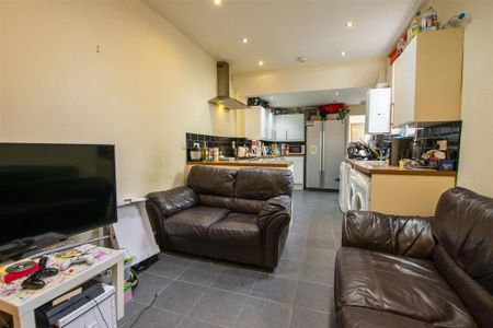 7 bedroom house to rent - Photo 3