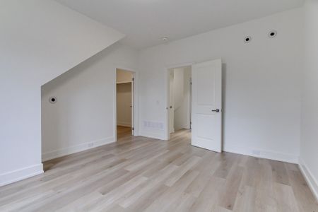 For Lease - 263 Barrie Street Unit# 12, Bradford West Gwillimbury, Ontario - Photo 3