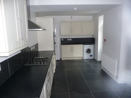 2 Bed - Westcotes Drive, Leicester, - Photo 2