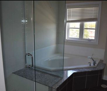 For Lease - 2184 Trafalgar Road Unit# 28, Oakville, Ontario - Photo 2