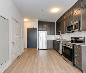 For Lease - 3265 Carding Mill Trail Unit# 319, Oakville, Ontario - Photo 4