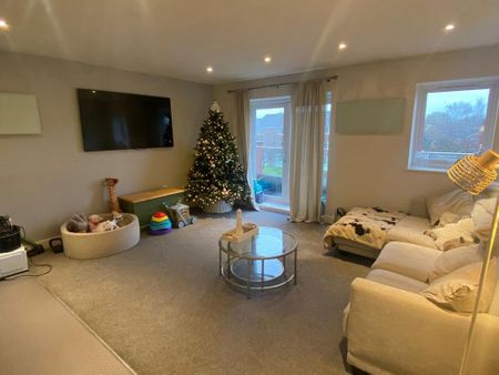 1 bedroom flat to rent - Photo 2