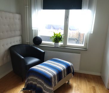 Hugo Sabels Torg, Upplands Väsby - Photo 4