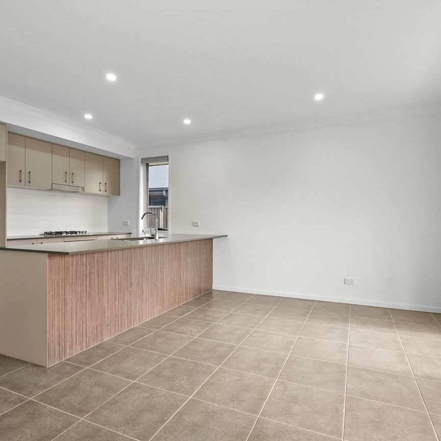 Apply Now - Century 21 &vert; the Paramount Group - Photo 1