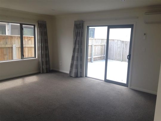 Charles Street , Saint Leonards - Photo 1