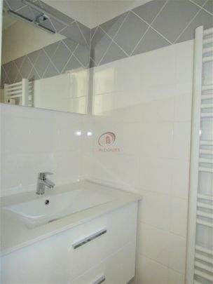 Location Appartement 1 pièce 22m² SIGNES 83870 - Photo 1