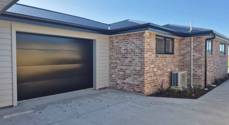 44 Debridge Street, Ravenwood - Photo 2