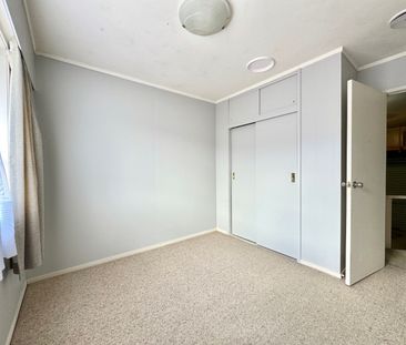 Unit 1, 27 Butley Drive, Farm Cove, Auckland - Photo 4