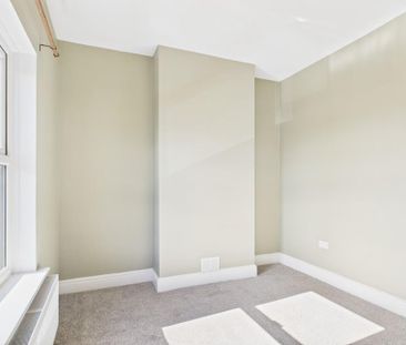 2 bedroom semi-detached house to rent - Photo 2