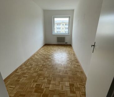 Nette Familienwohnung mit Loggia! - Foto 2