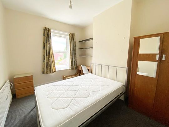 5 bedroom terraced house to rent - Photo 1