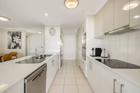 Welcome to 1/9 Collingwood Close – The Perfect Blend of Comfort and Opportunity! - Photo 2