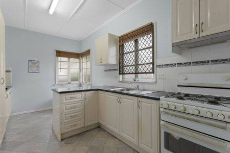 19 Kelso Street, Chermside QLD, Belconnen - Photo 4