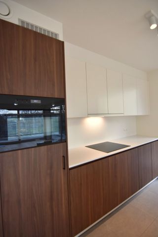 Gloednieuw 2-slpk appartement in moderne woonresidentie met vijverzicht - Photo 5