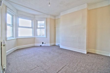 Seaside, Eastbourne, BN22 7NW - Photo 5