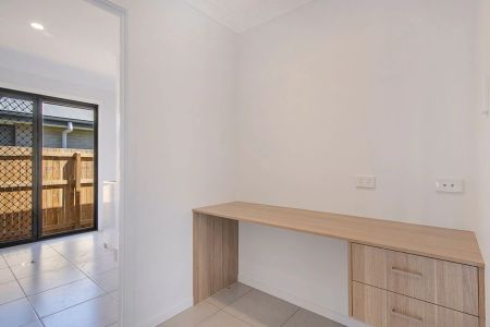 A modern sanctuary in a peaceful, family-friendly pocket, this beautifully finished 4-bedroom home delivers effortless living with a touch of luxury. - Photo 4