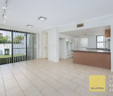 65 Sickle Avenue, Hope Island QLD 4212 - House For Rent | Domain - Photo 2