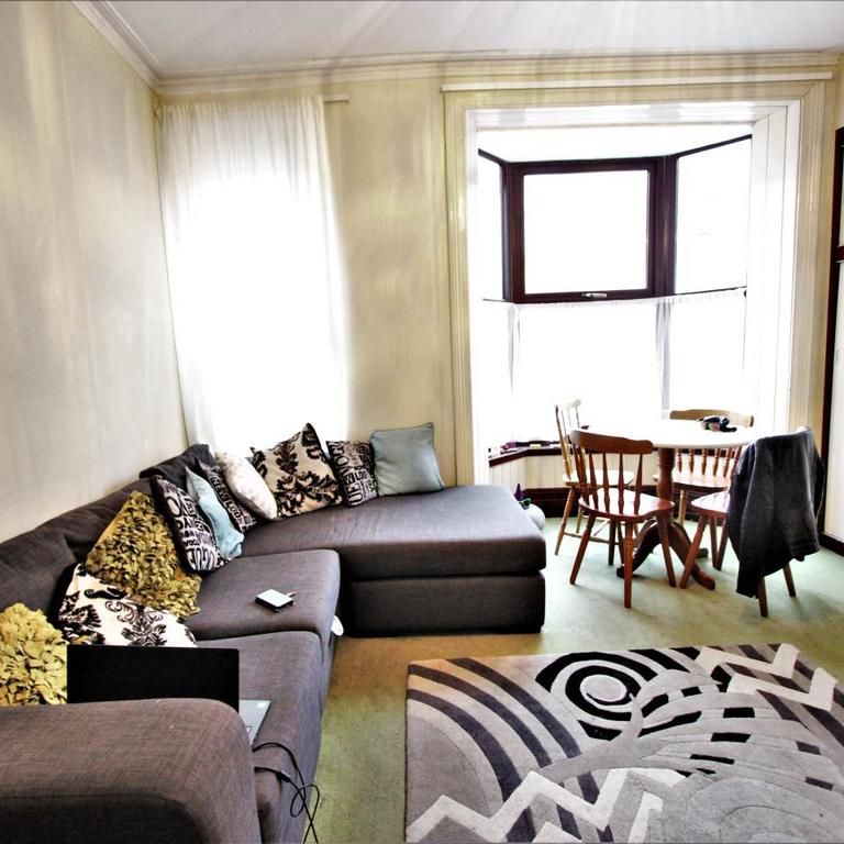 4 bedroom house to rent - Photo 1