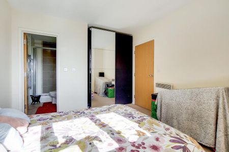 1 bedroom flat to rent - Photo 4