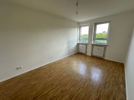 Schöne 2-Zimmer-Wohnung mit Balkon im Süden von Neuperlach - Foto 5